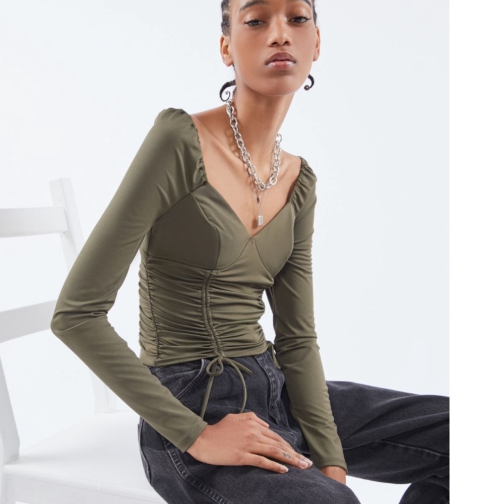 UO Cameron Green Side-Ruched Top - Size M